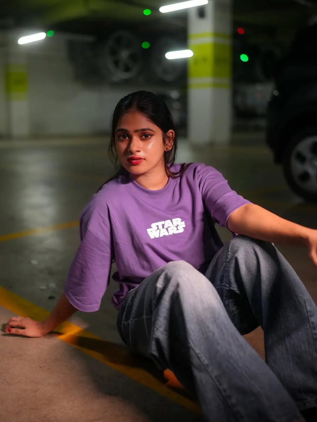 casual summer t-shirt outfit for women 2026 Lavender Street Mood with a Graphic Statement