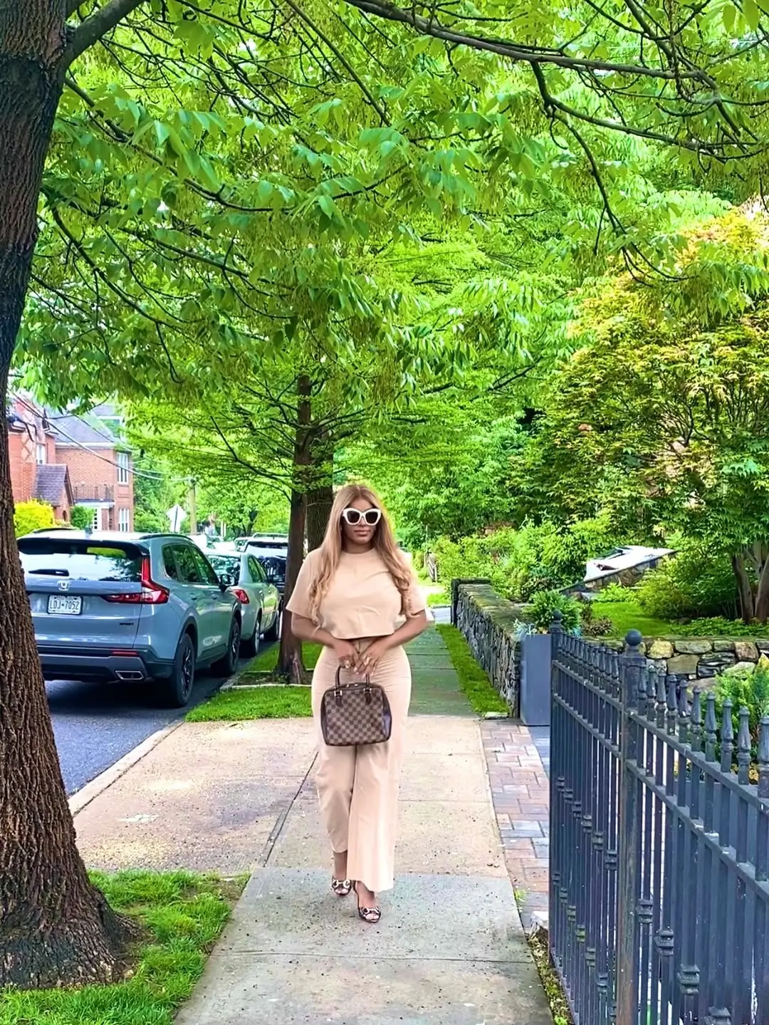 midsize outfits for women summer 2026 Monochrome Minimalism Quiet Luxury for Everyday Summer