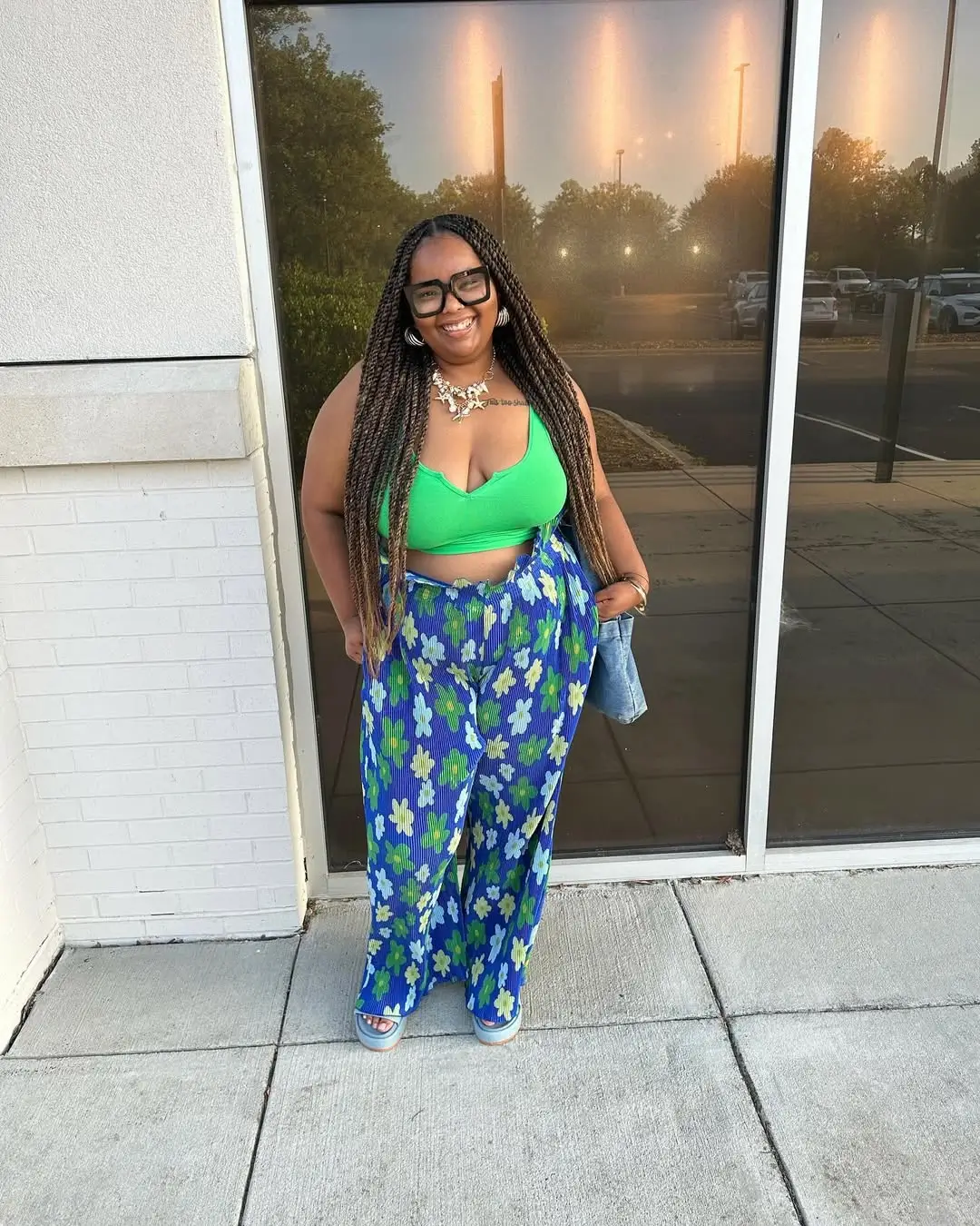 Plus Size Summer Outfits For Women 2026 Printed Wide-Leg Pants and Bright Crop Energy