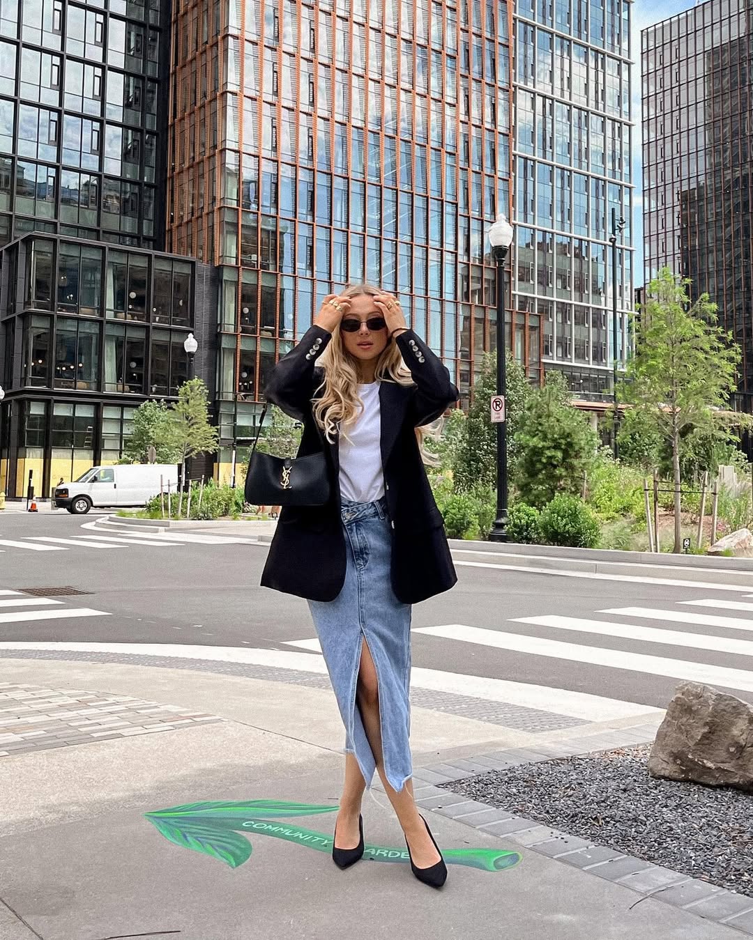 summer clothes for women 2026 Smart Blazer Styling with Casual Denim Confidence