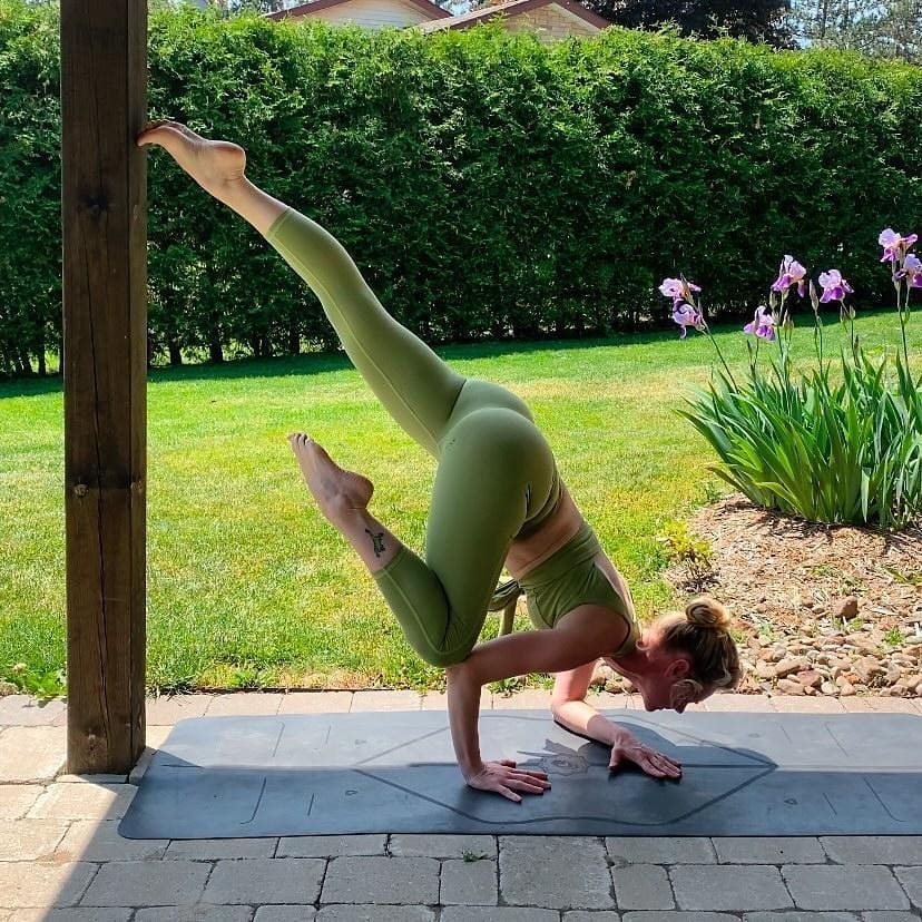 summer gym for women 2026 Grounded Green Sets for Slow Summer Strength