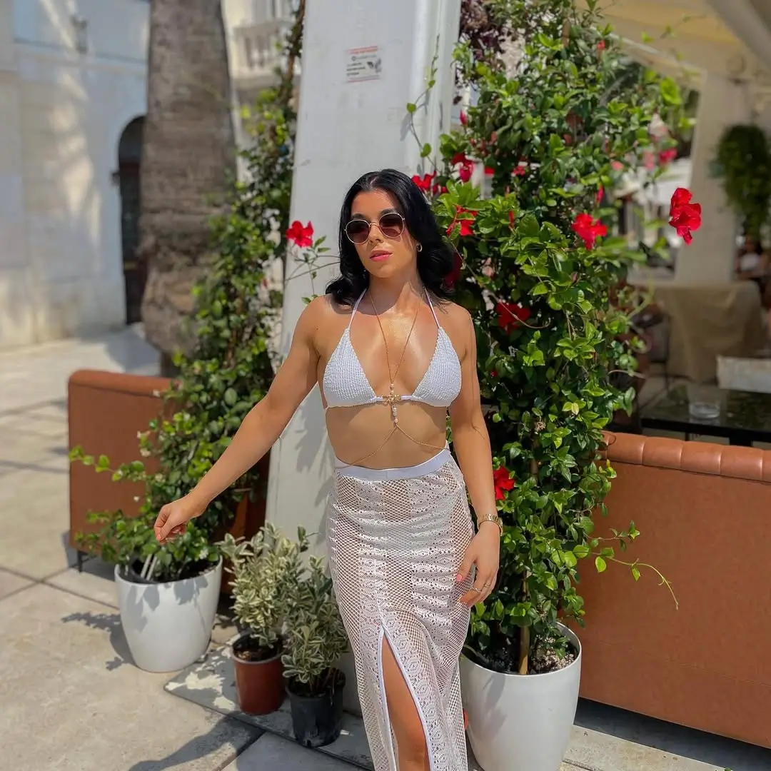 summer pool party outfits for women White Lace Layers That Feel Soft but Elevated