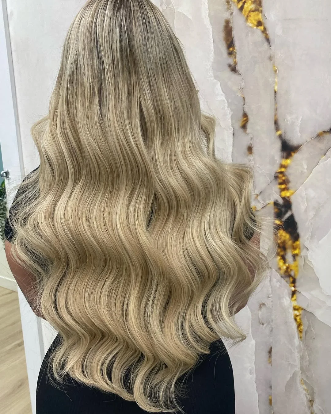 chic summer haircuts for long hair 2026 Long Blonde Waves With Luxe Summer Shine