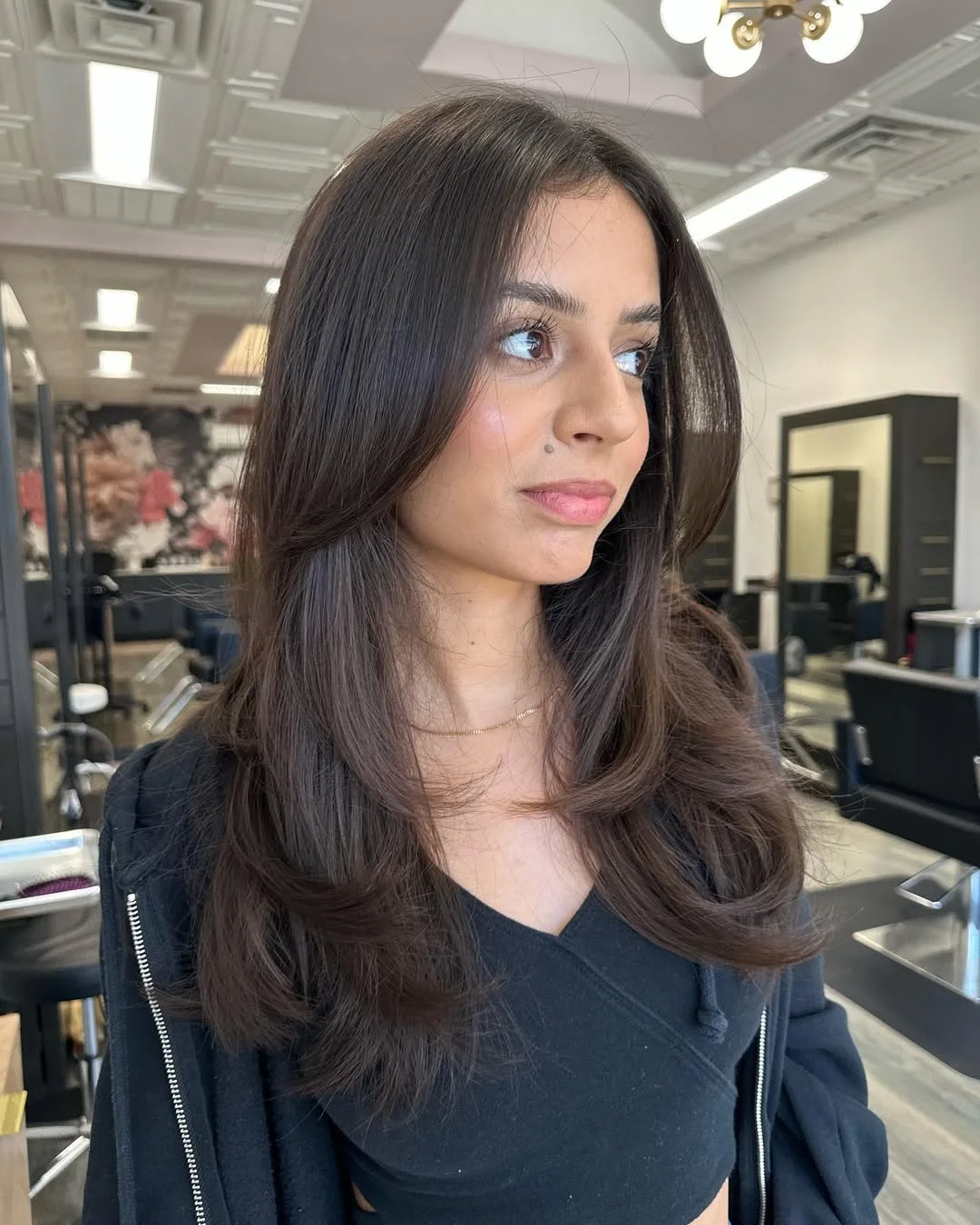 feathered summer haircuts for medium hair 2026 Soft Espresso Layers With Airy Face Framing