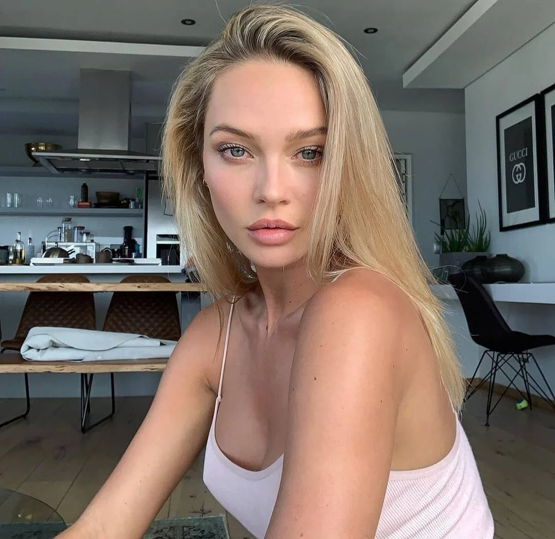 fresh summer haircuts for thin fine hair 2026 Soft Scandinavian Blonde With Natural Summer Volume
