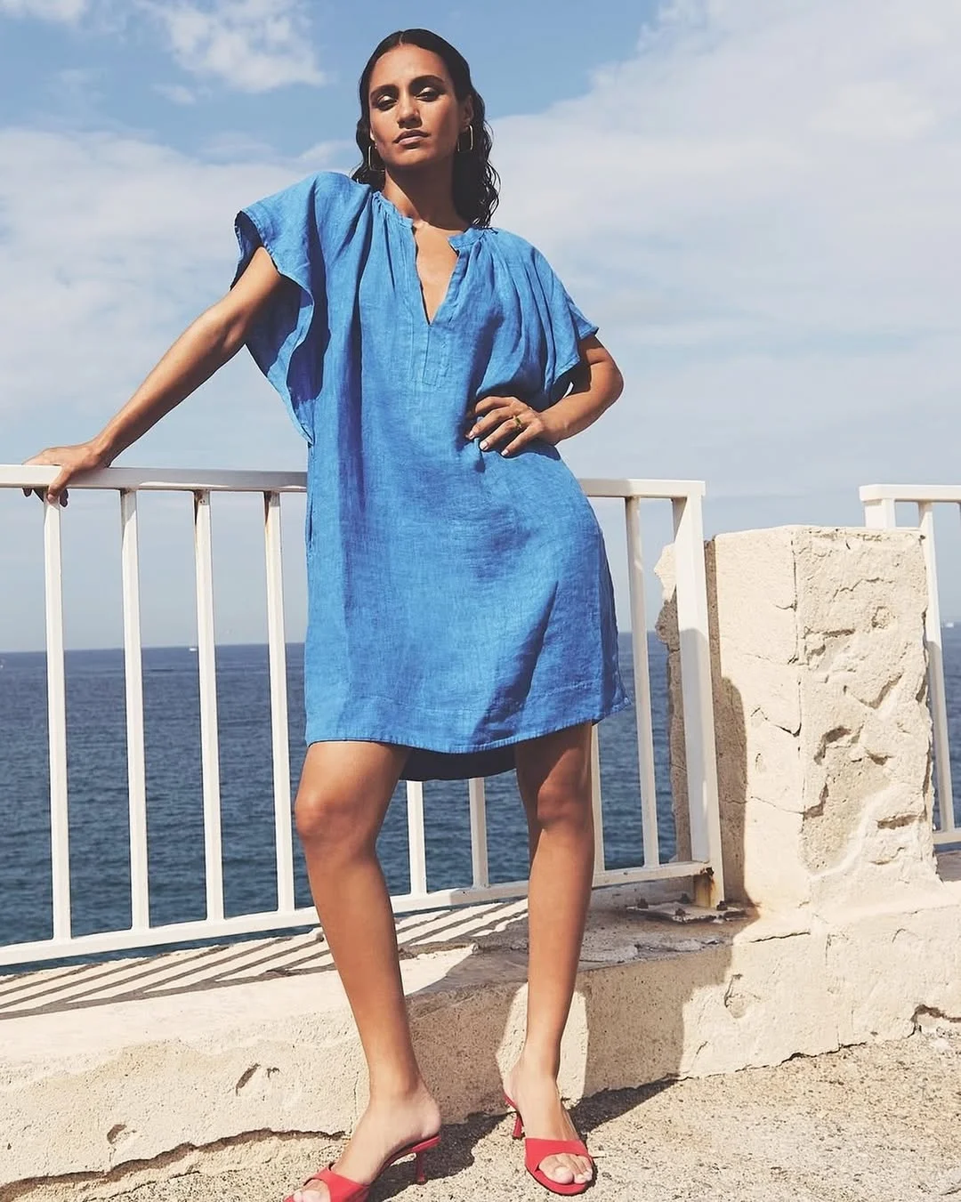 hot summer heat wave outfits 2026 Relaxed Linen Shift for Coastal Reset Days