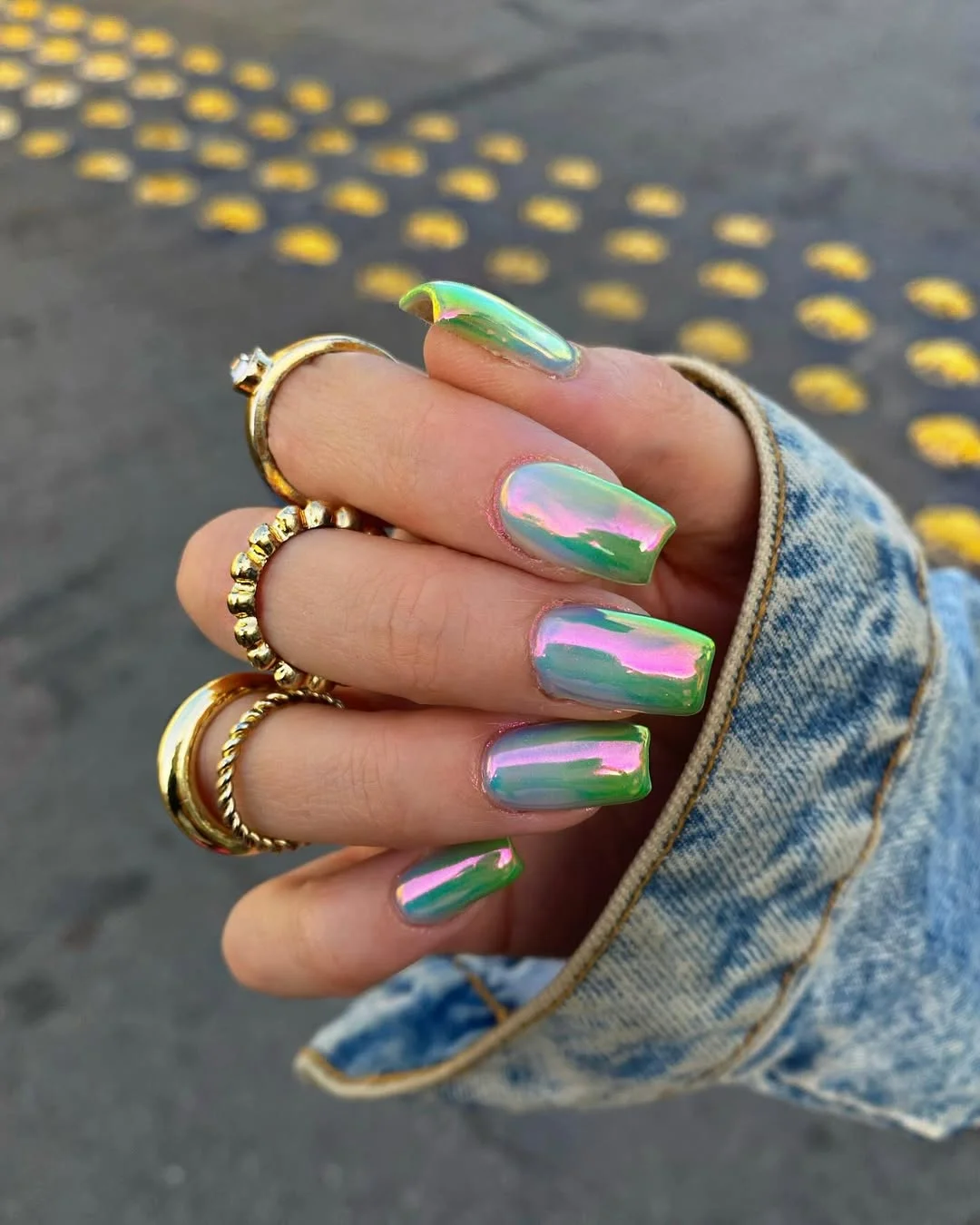 june nail colors 2026 Mermaid Chrome Nails with Iridescent Glow