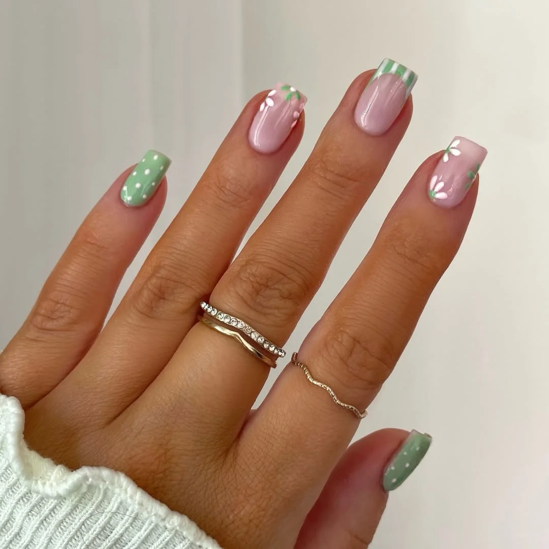 june nails ideas 2026 Mint Daisy Square Nails That Feel Fresh for June