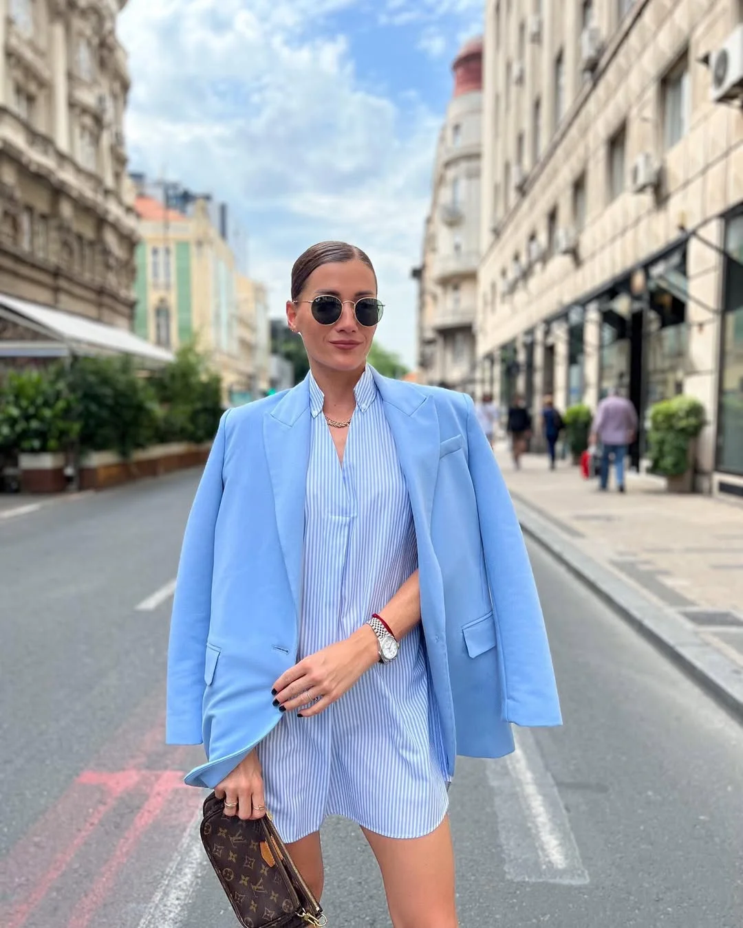 june outfits ideas 2026 Oversized Blue Blazers and Shirt Dresses for Chic City Workwear