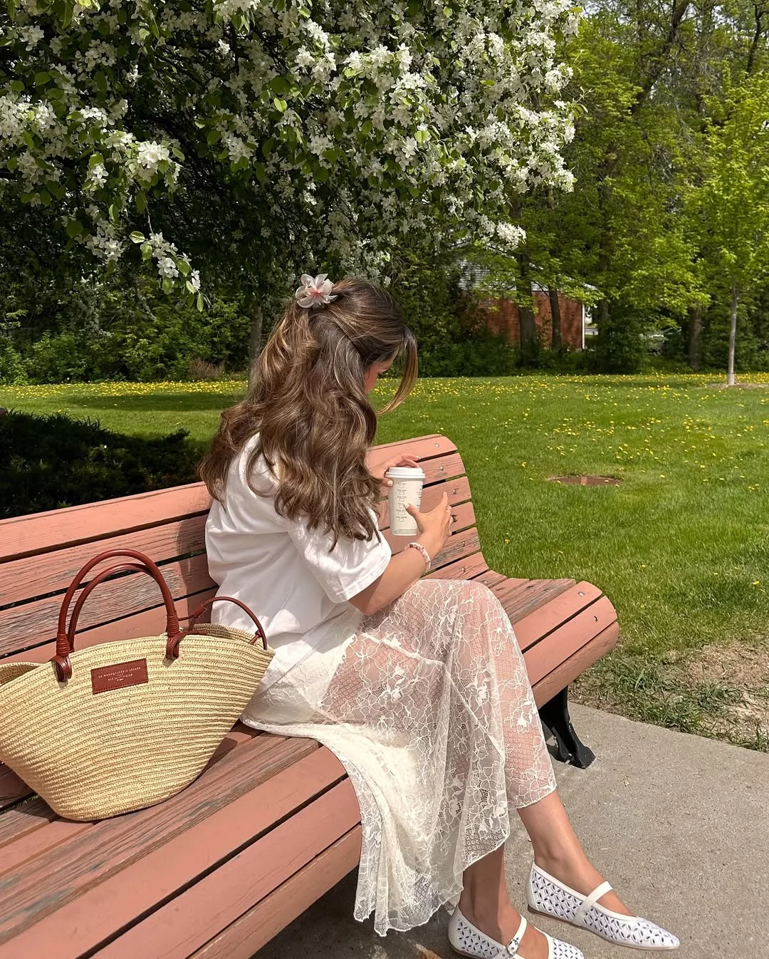 june outfits ideas 2026 Romantic Lace Skirts and Simple Tees for Quiet Luxury Summer Mornings