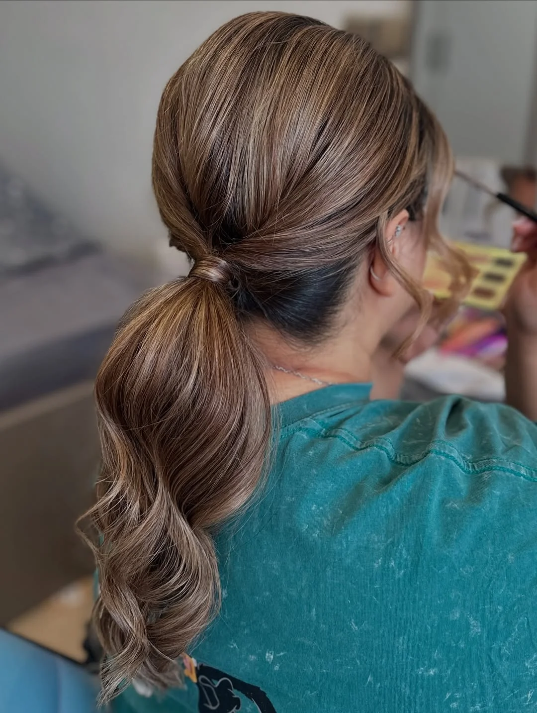 messy summer ponytail hairstyle 2026 Soft Brunette Ponytail With Natural Summer Shine