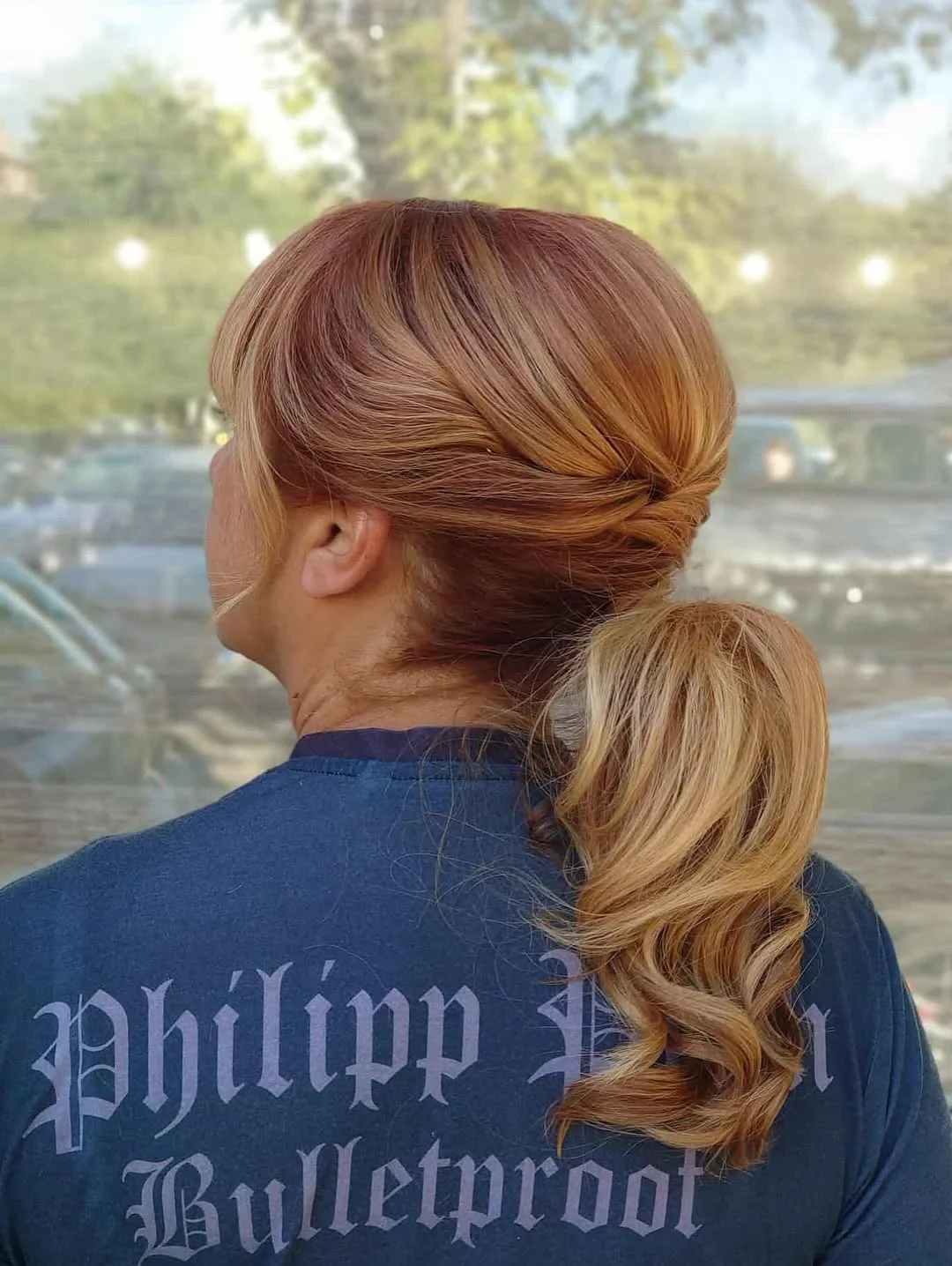 messy summer ponytail hairstyle 2026 Soft Ginger Ponytail With Casual Summer Layers
