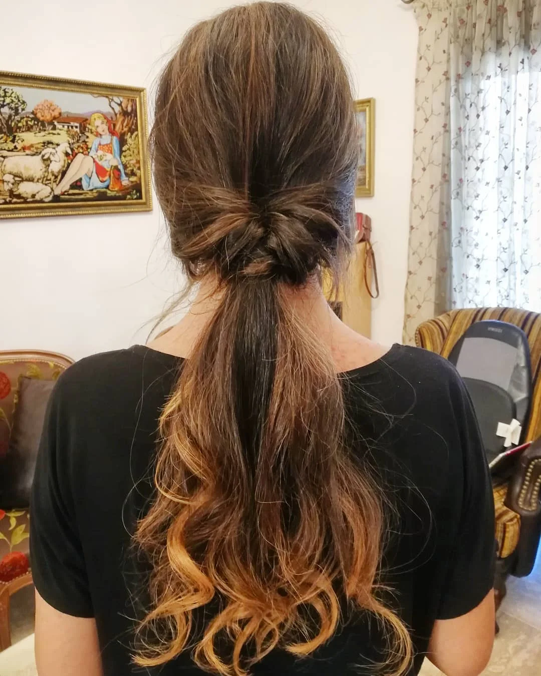 messy summer ponytail hairstyle 2026 Relaxed Low Ponytail With Undone Texture