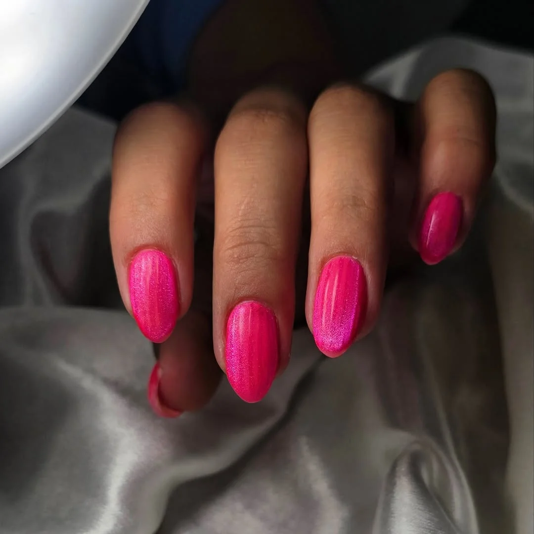 pink summer nails 2026 Electric Pink Chrome That Feels Straight Out of Miami