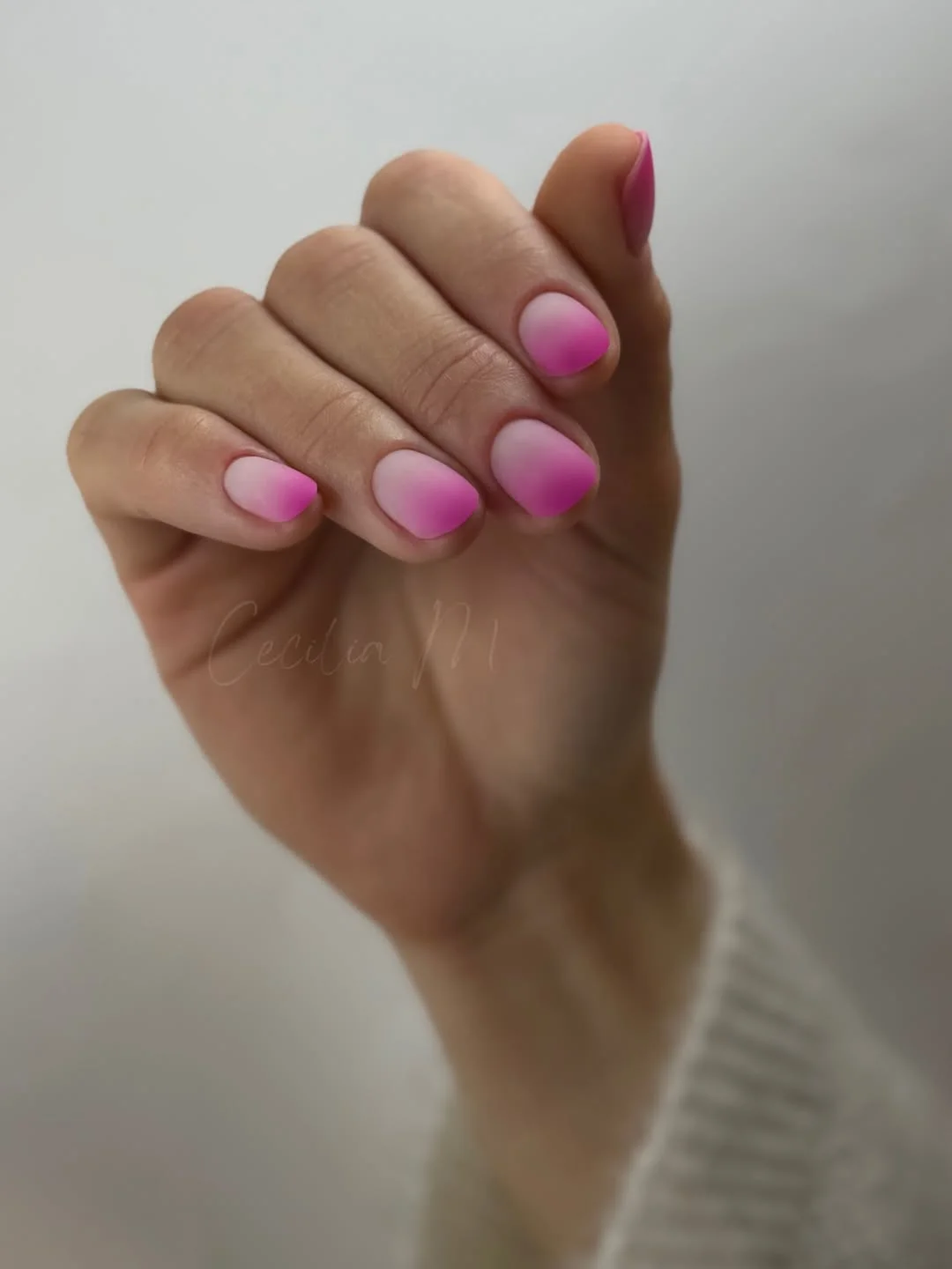 pink summer nails 2026 Soft Airbrush Ombre Nails for Minimalist Summer Days