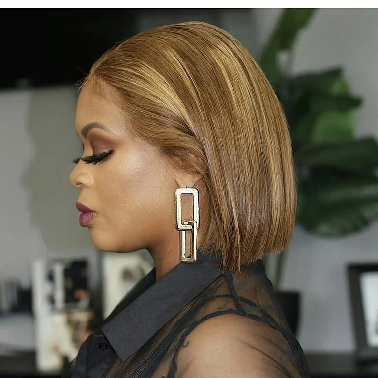 pretty summer honey blonde hair color 2026 Honey Caramel Precision Bob With Sleek Volume