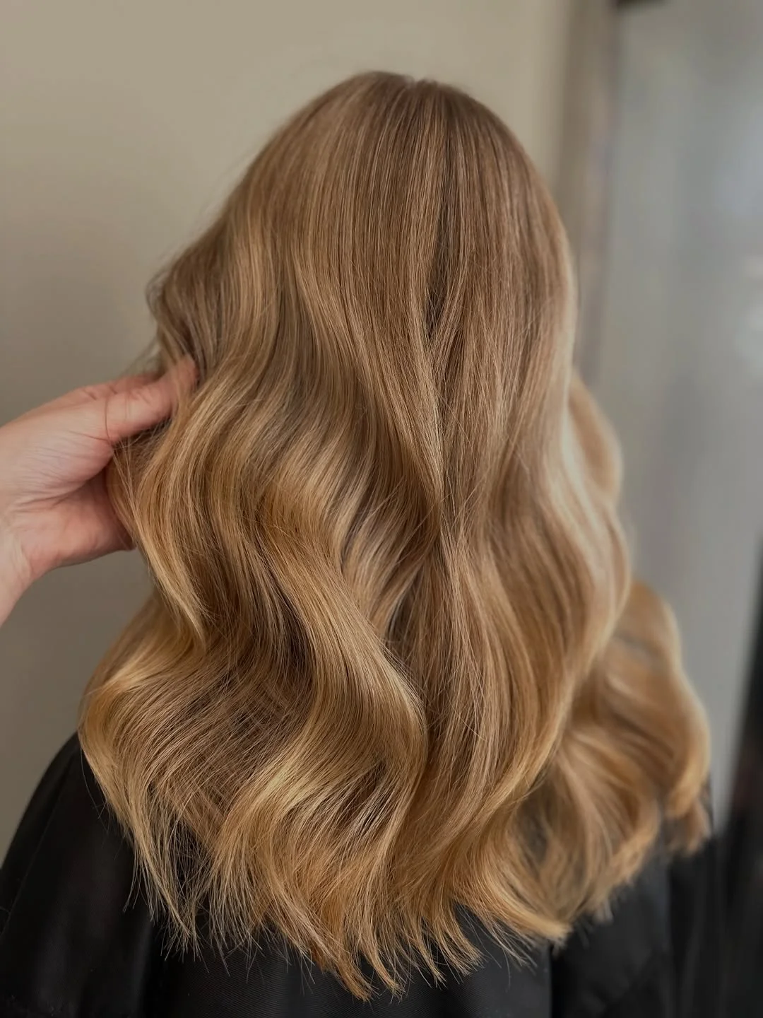 pretty summer honey blonde hair color 2026 Toffee Honey Blonde With Seamless Beach Texture