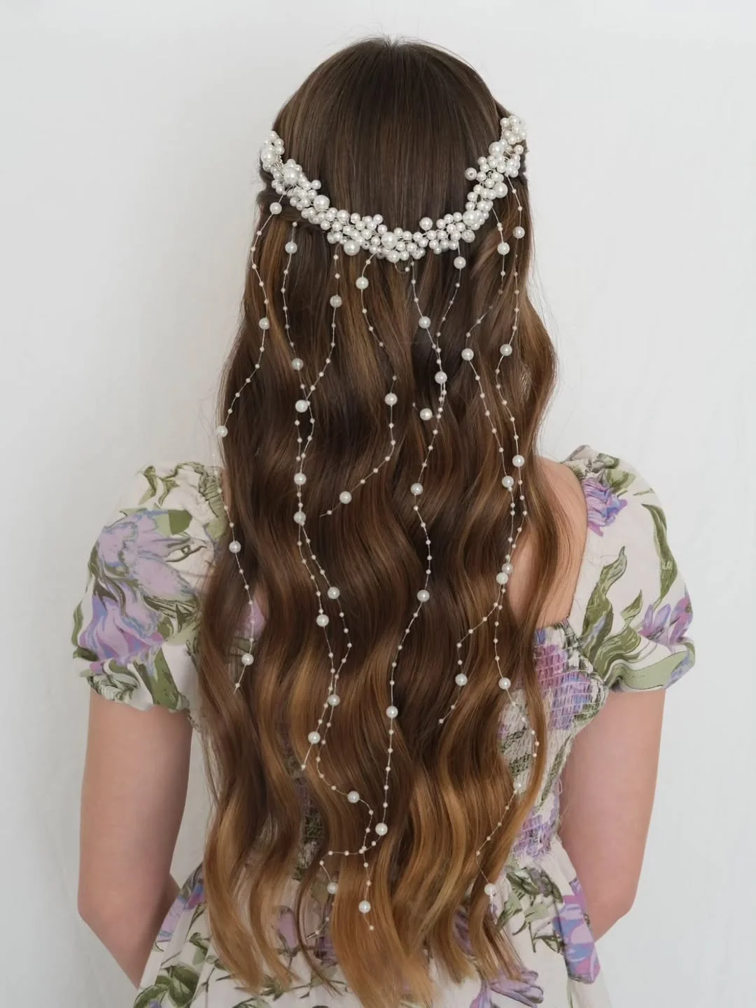 refined summer wedding guest hairstyles 2026 Soft Mermaid Waves With Pearl Veil Detailing