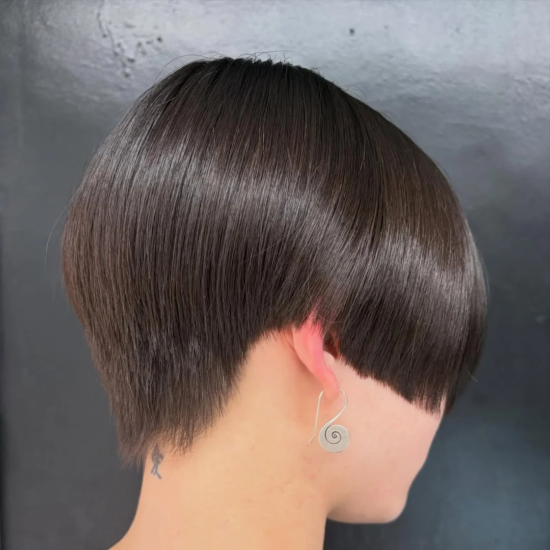 salon summer short haircuts 2026 Precision Gloss Bob With a Sculpted Nape