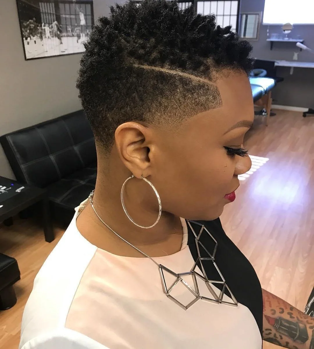 salon summer short haircuts 2026 Tapered Natural Cut With Graphic Side Detail