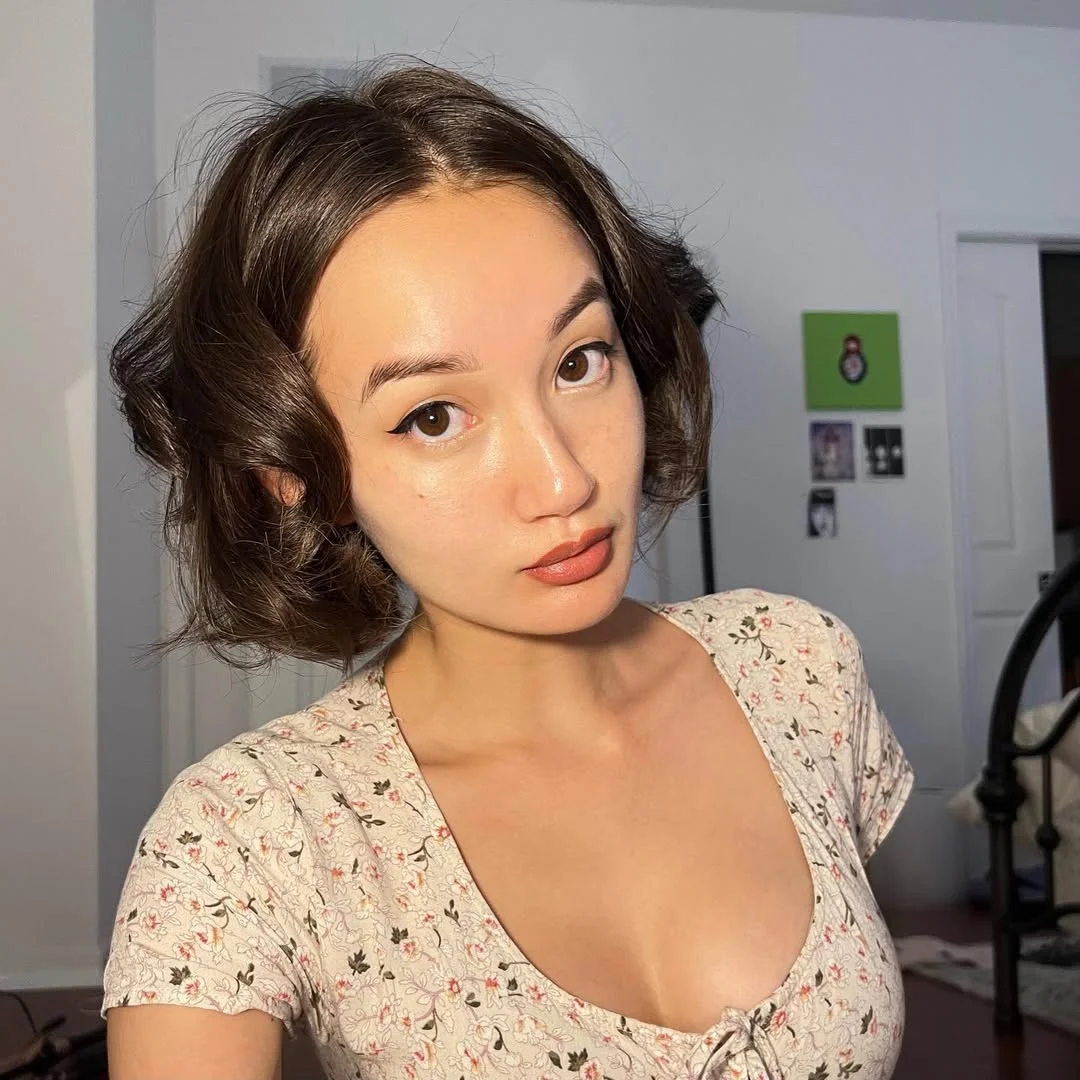 salon summer short hairstyles 2026 Vintage Soft Curl Bob With Romantic Shape