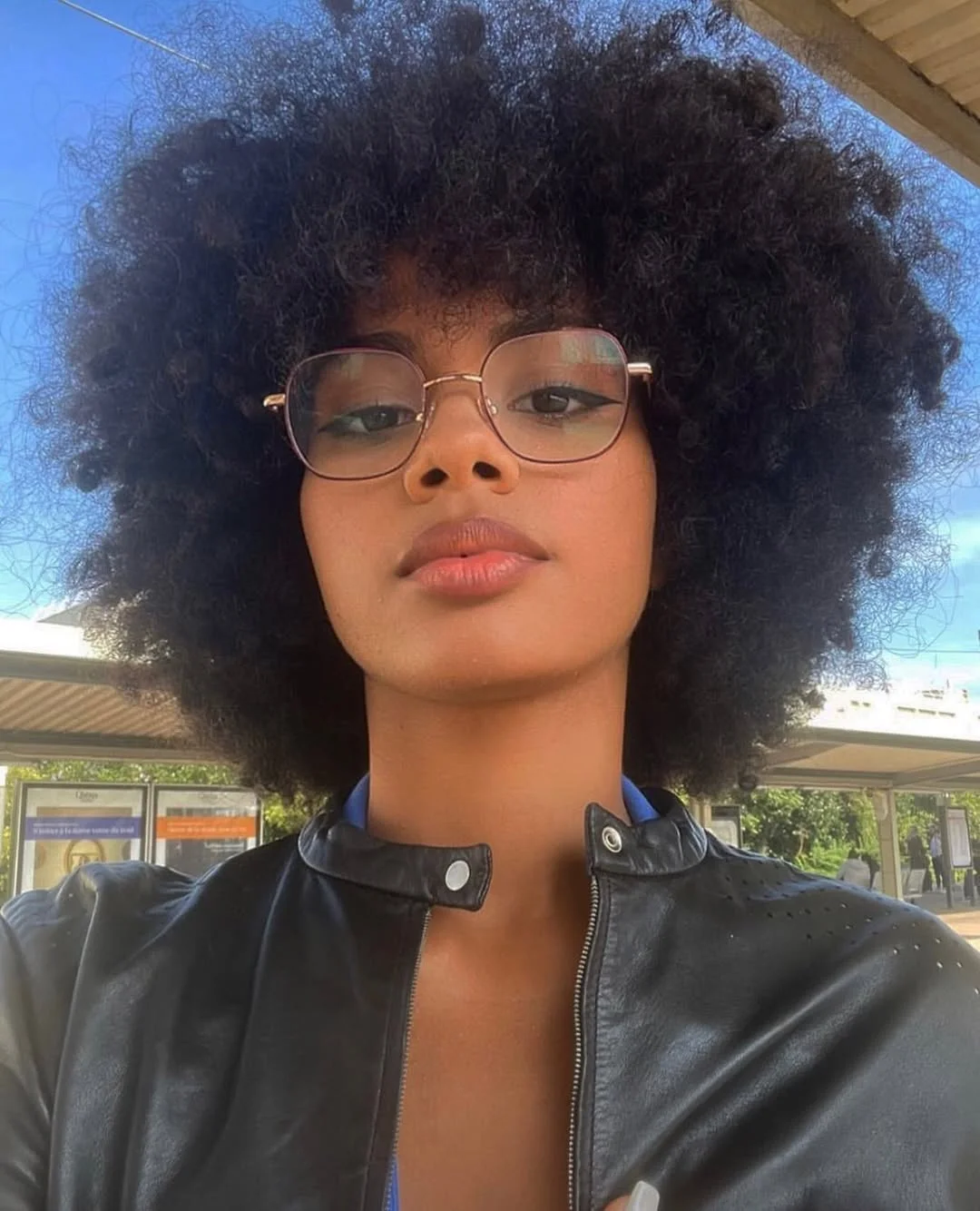 sleek summer hairstyle black women 2026 Voluminous Natural Texture With Airy Summer Shape