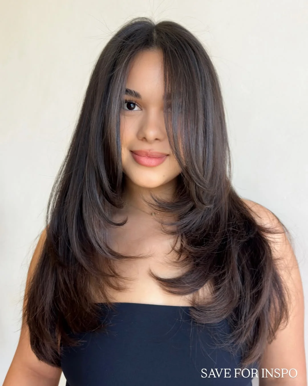 stylish summer haircut for round face 2026 Soft Espresso Layers With Minimalist Summer Shine