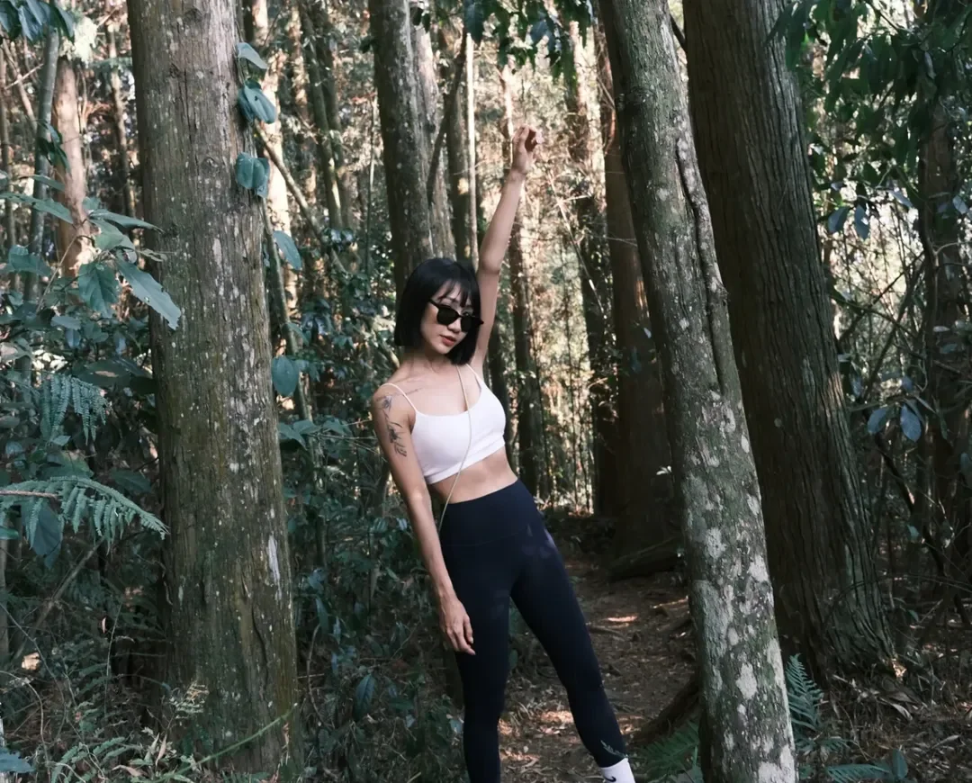summer camping outfits for women 2026 Sporty Essentials and Streamlined Trail Looks