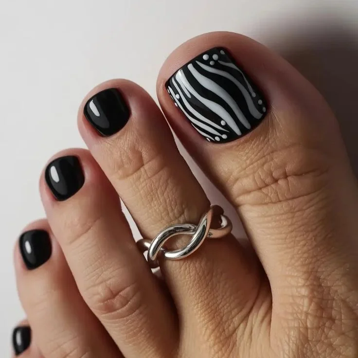 Summer Toes Colors 2026: Bright Pedicure Ideas That Will Instantly Elevate Your Summer Look