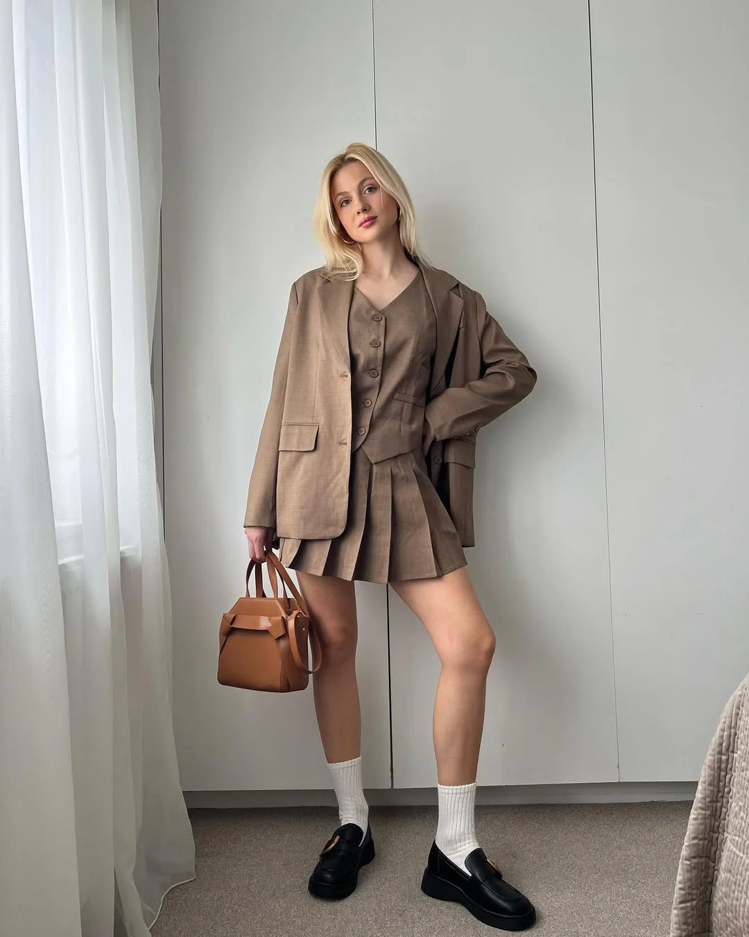 back to school outfits 2026 Soft Neutral Tailoring That Makes School Style Feel Expensive