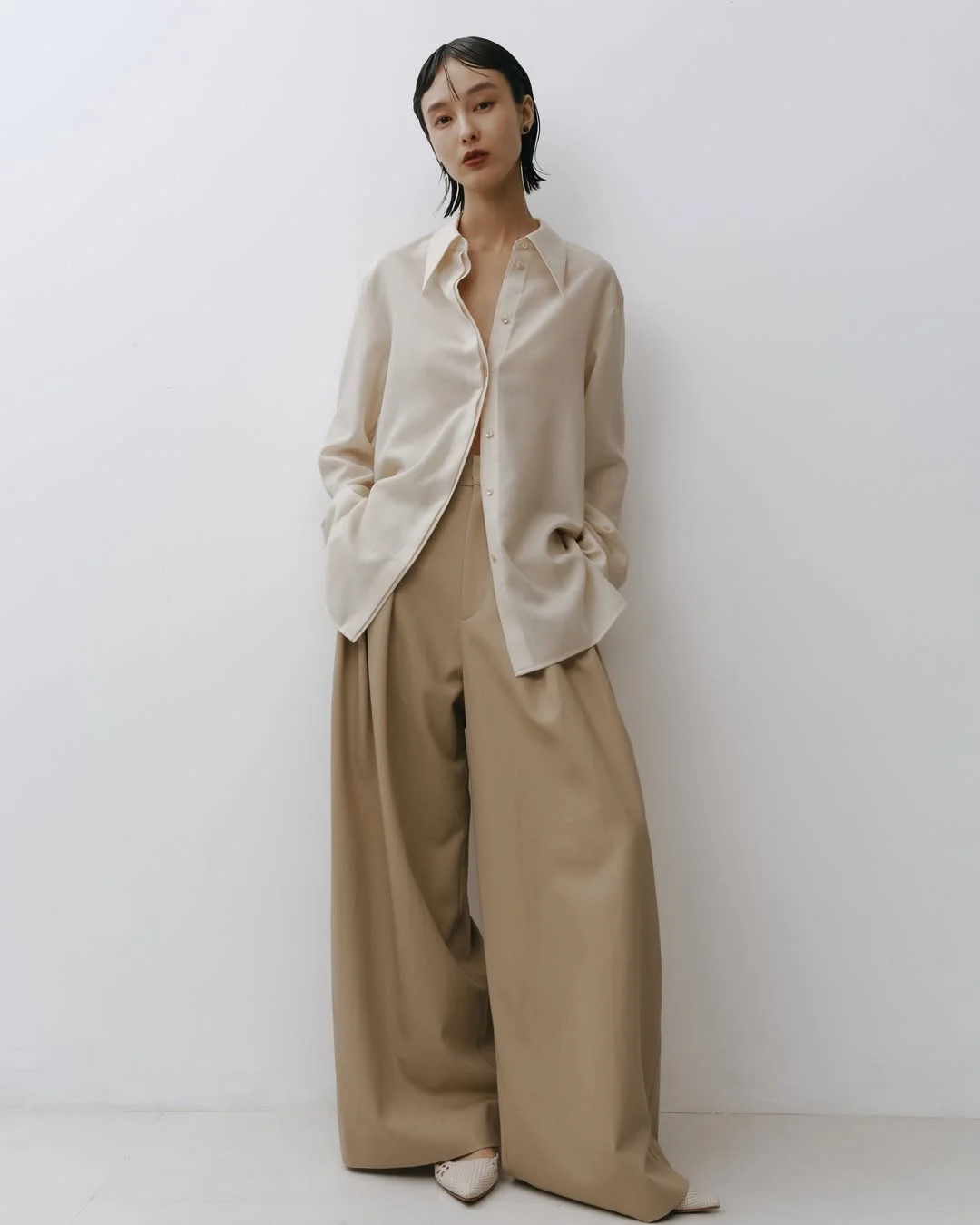 chic fall outfits pants 2026 Minimal Neutral Tailoring That Feels Quietly Expensive