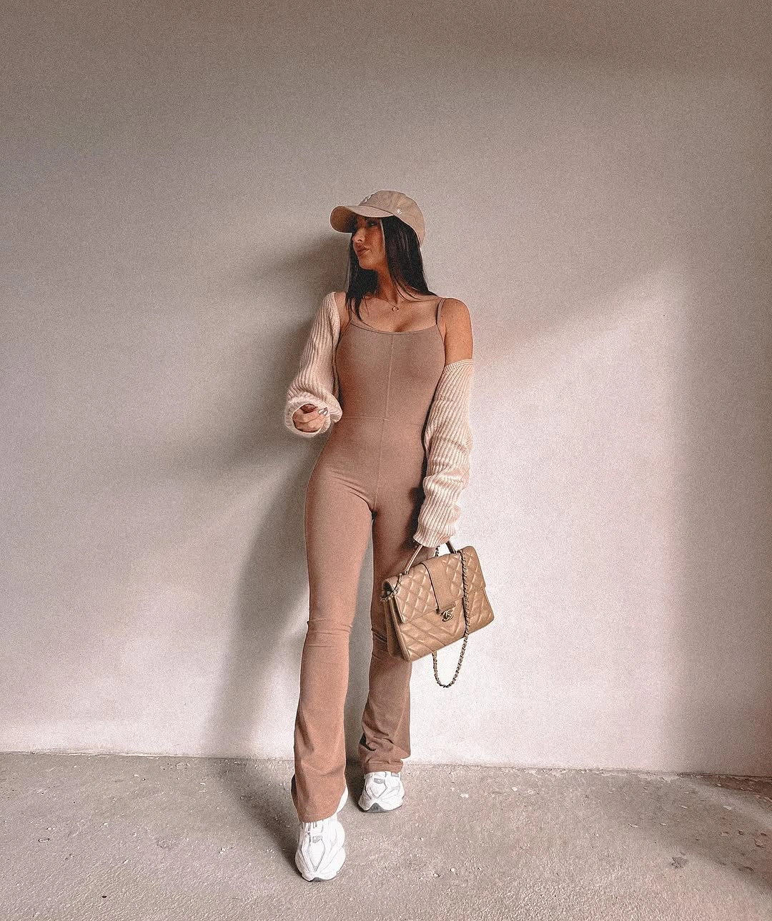 comfy fall outfits 2026 Minimal Neutral Sets For Warm Autumn Afternoons