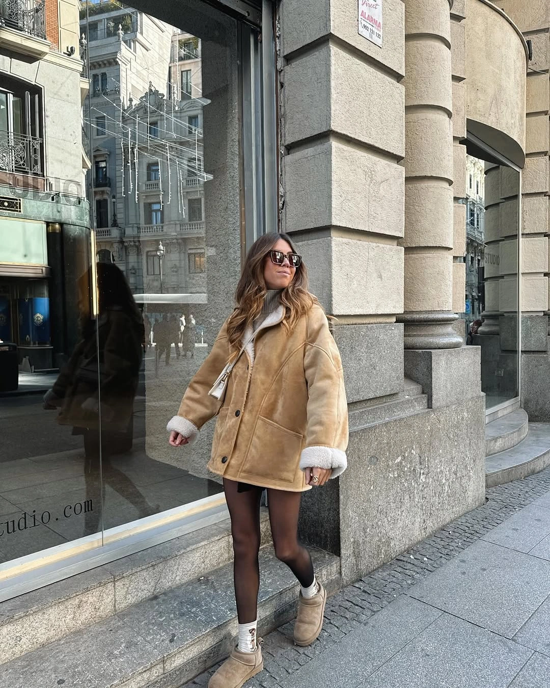 comfy fall outfits 2026 Shearling Jackets That Make City Walks Feel Luxurious