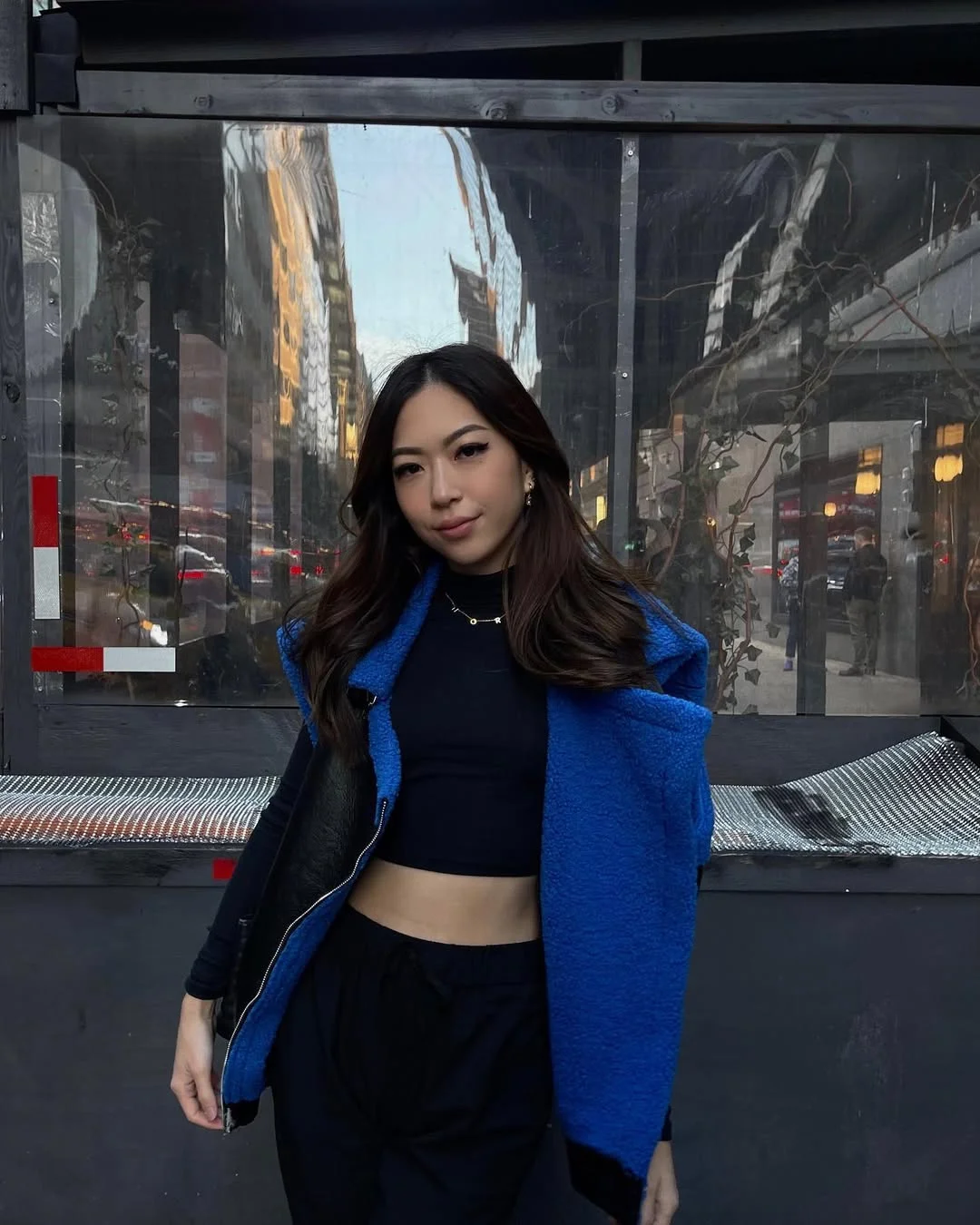 cozy chic fall outfits for 2026 A Bold Blue Layer Refreshes Everyday Autumn Basics