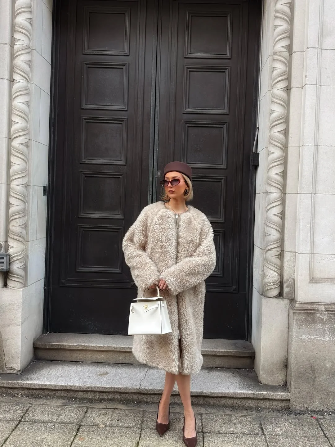 cozy chic fall outfits for 2026 Soft Teddy Coats Bring Quiet Luxury to Cold Fall Days
