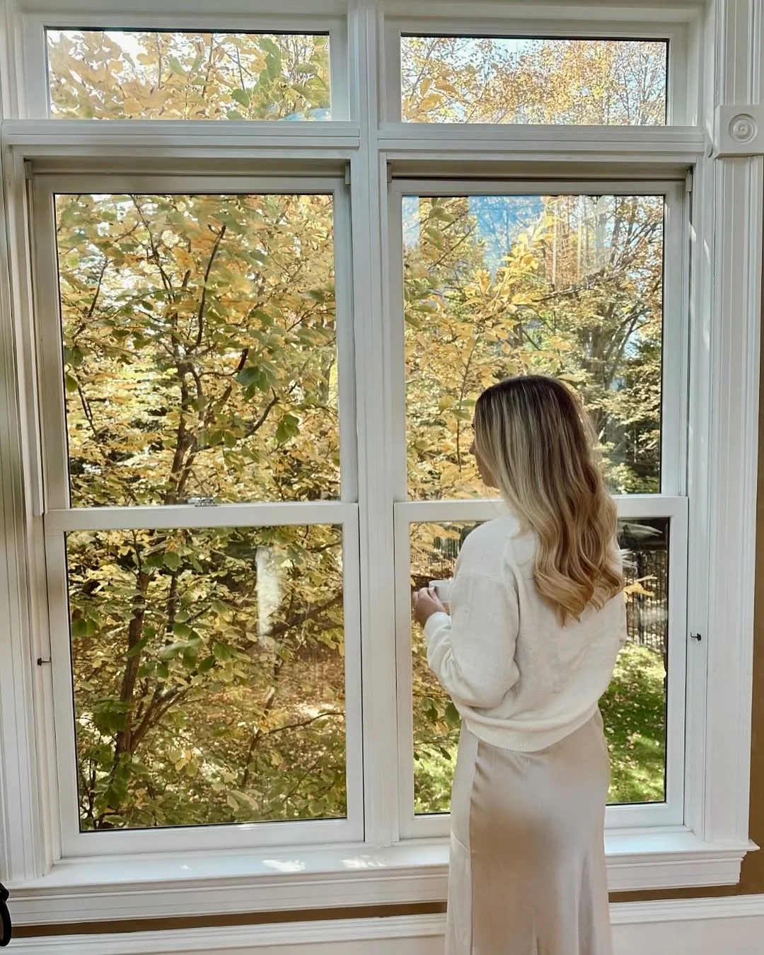 cozy chic fall outfits for 2026 Soft Monochrome Layers Bring Calm to Crisp Autumn Days