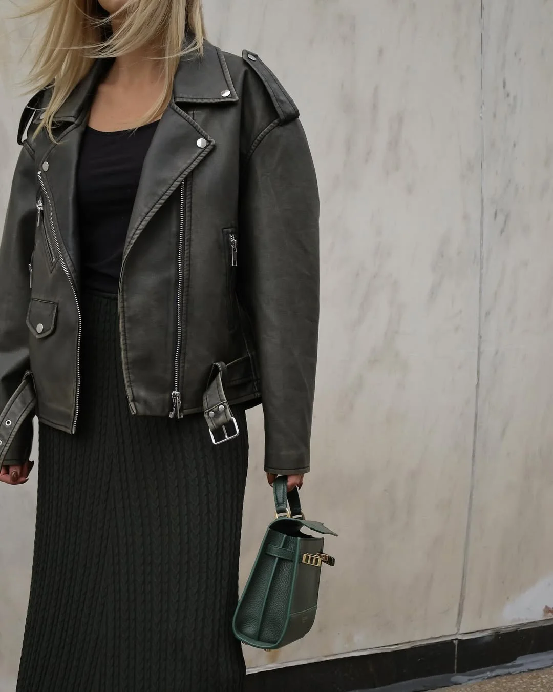 Early fall outfits ideas 2026 Minimal Black Layers With Quiet Luxury Energy