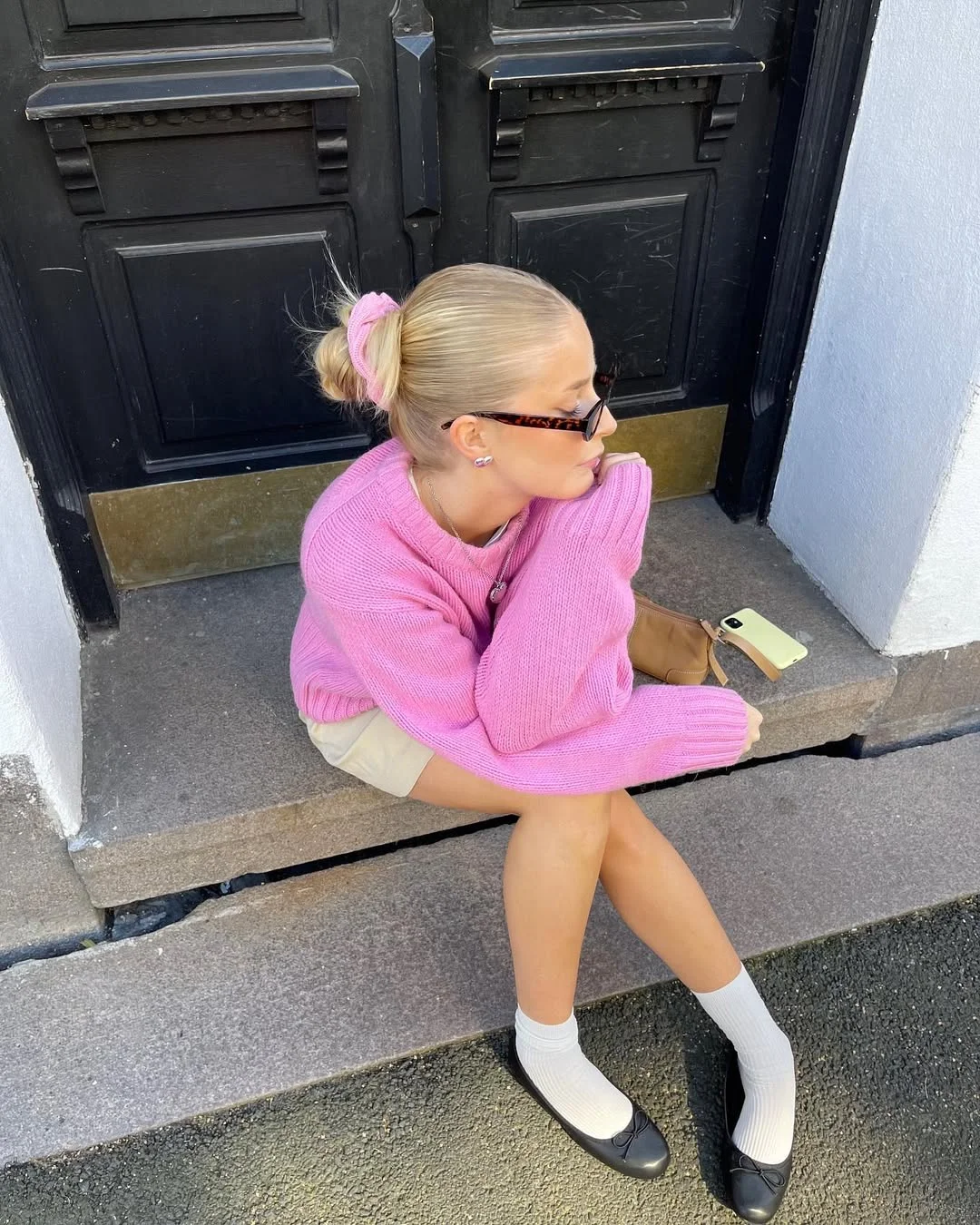 Early fall outfits ideas 2026 Bubblegum Pink Knits And Ballet Flat Mornings