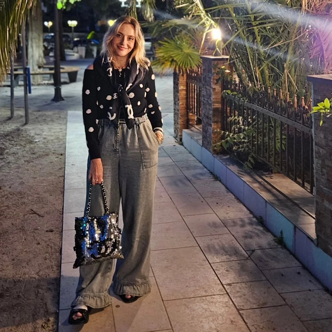 Early summer outfits 2026 Relaxed Evening Glam With Wide-Leg Denim