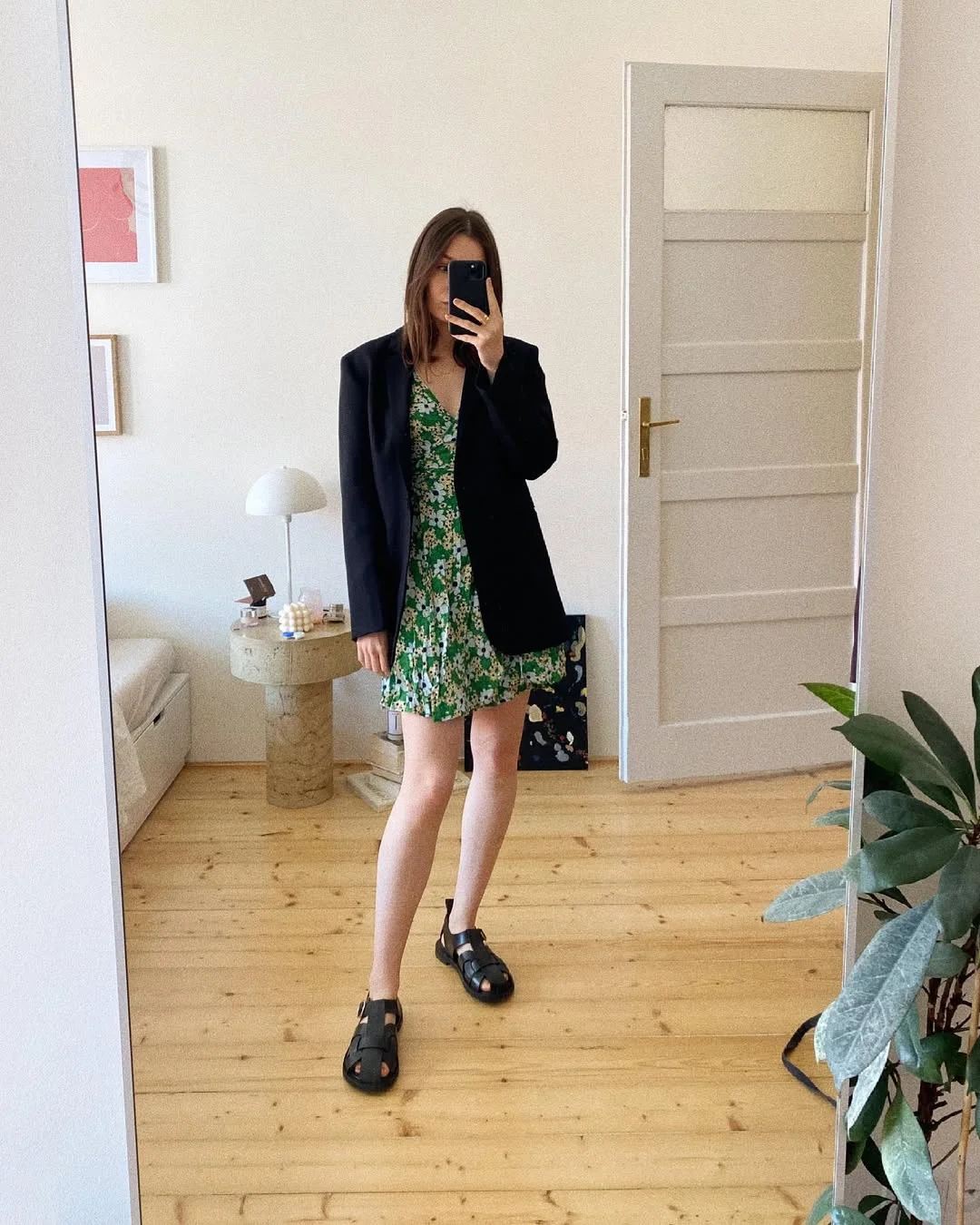 Early summer outfits 2026 Floral Mini Dresses Balanced With Oversized Blazers