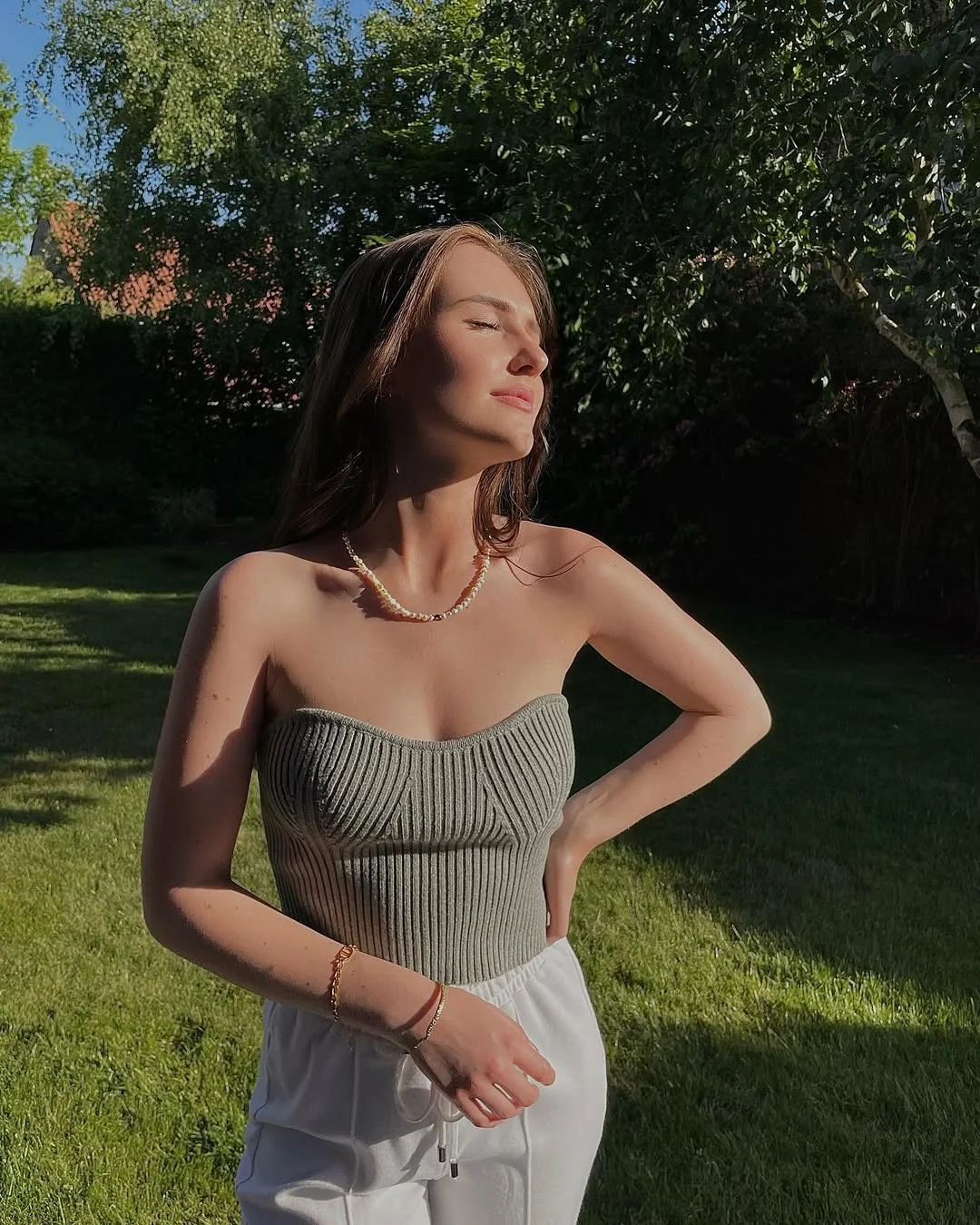 Early summer outfits 2026 Quiet Luxury Knitwear For Slow Summer Mornings