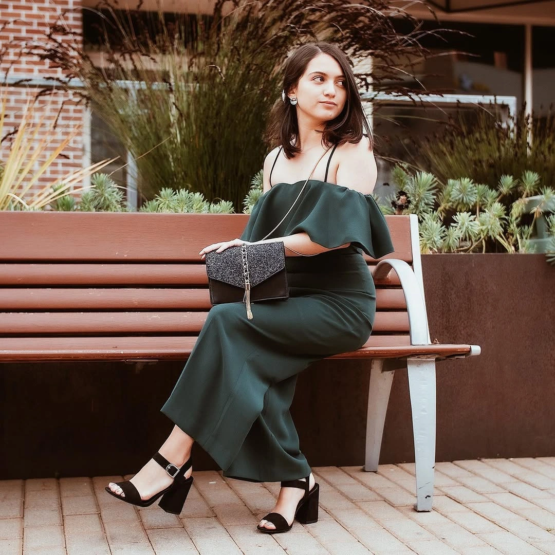 fall date night outfits 2026 Emerald Elegance for a Sophisticated Date Night