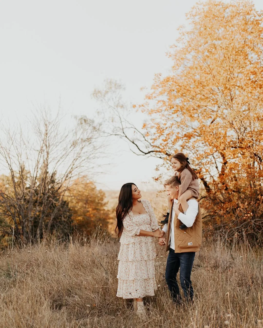 Fall Family Picture Outfits 2026: 21 Cozy and Timeless Outfit Ideas for Every Family