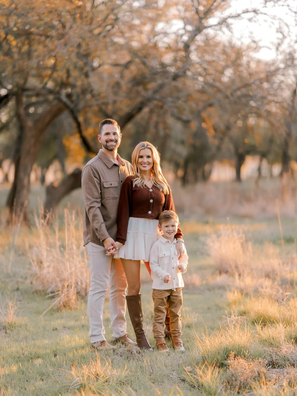 Fall Family Picture Outfits 2026: 21 Cozy and Timeless Outfit Ideas for Every Family