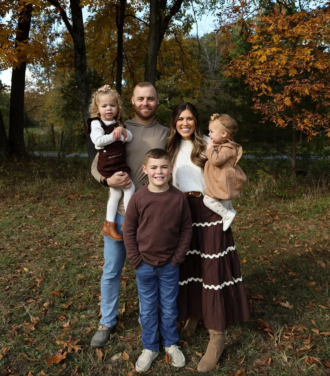 Fall Family Picture Outfits 2026: 21 Cozy and Timeless Outfit Ideas for Every Family
