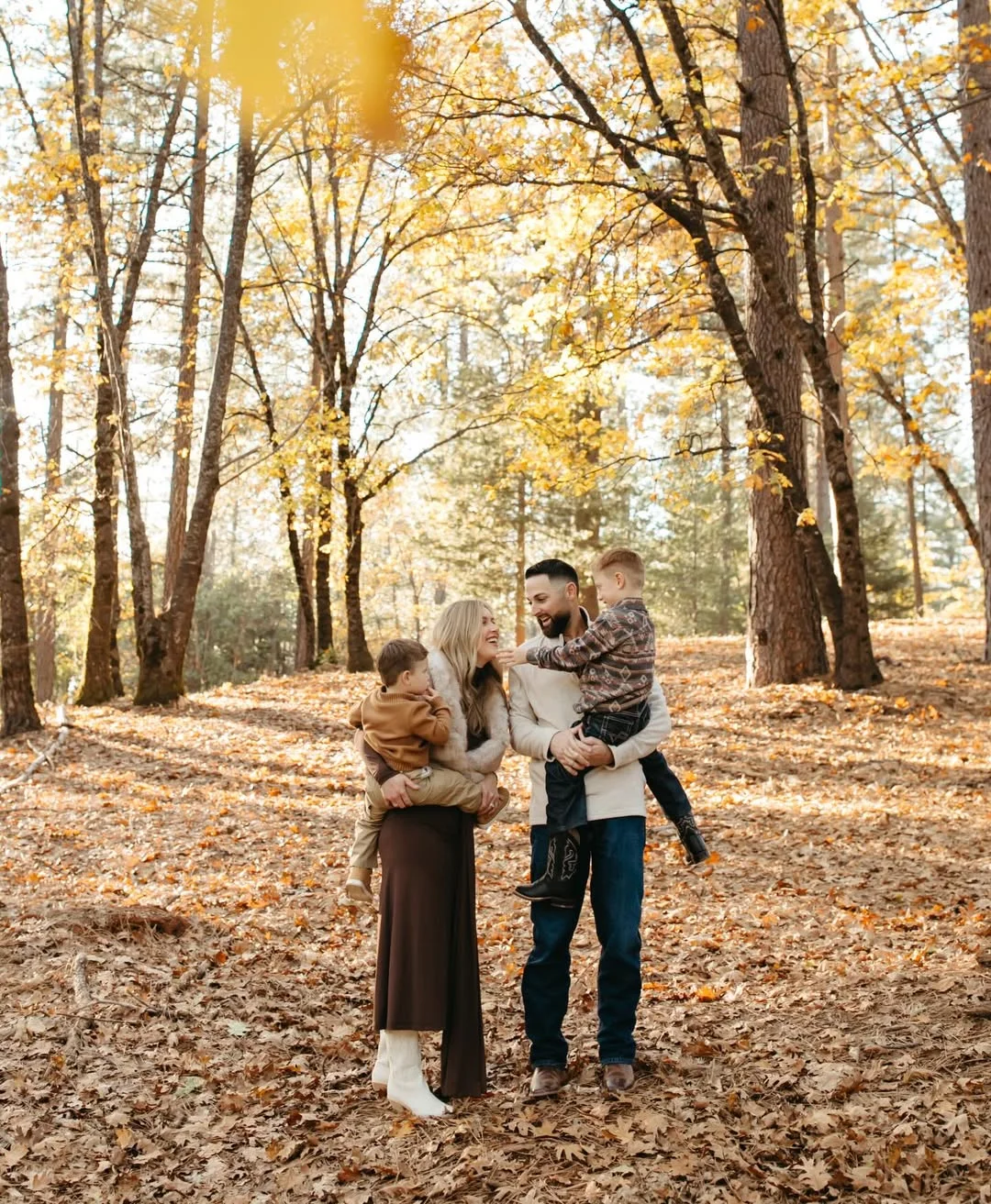 Fall Family Picture Outfits 2026: 21 Cozy and Timeless Outfit Ideas for Every Family