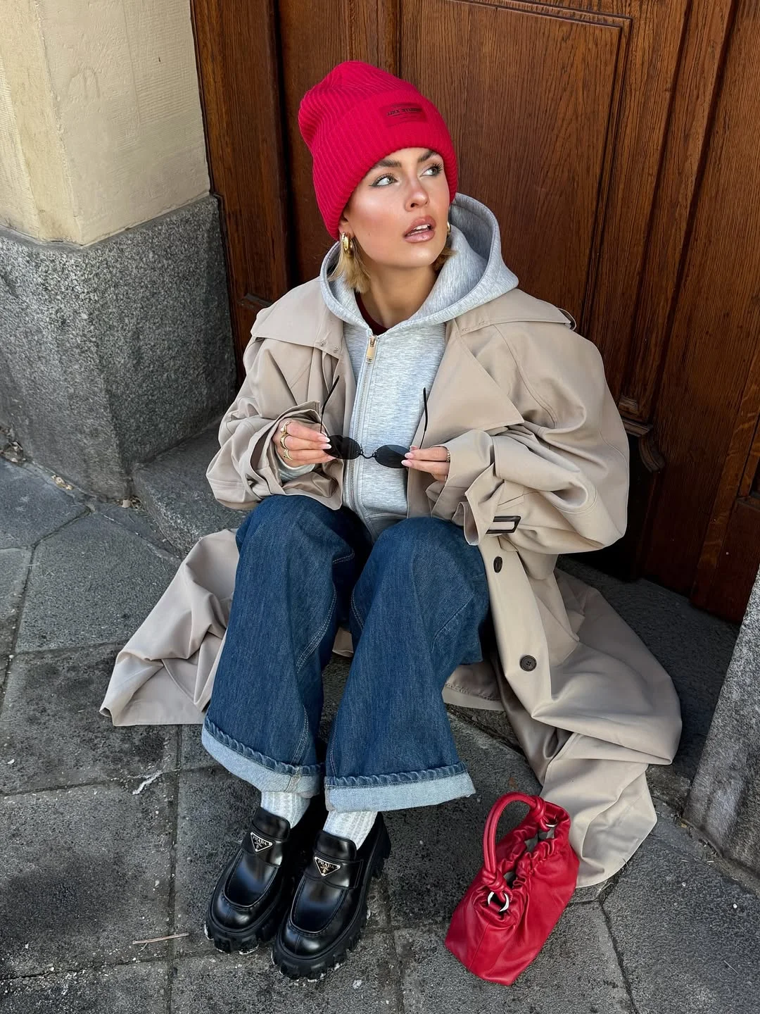 fall fashion for women over 40 Modern Street Style Starts With a Trench and a Bright Beanie