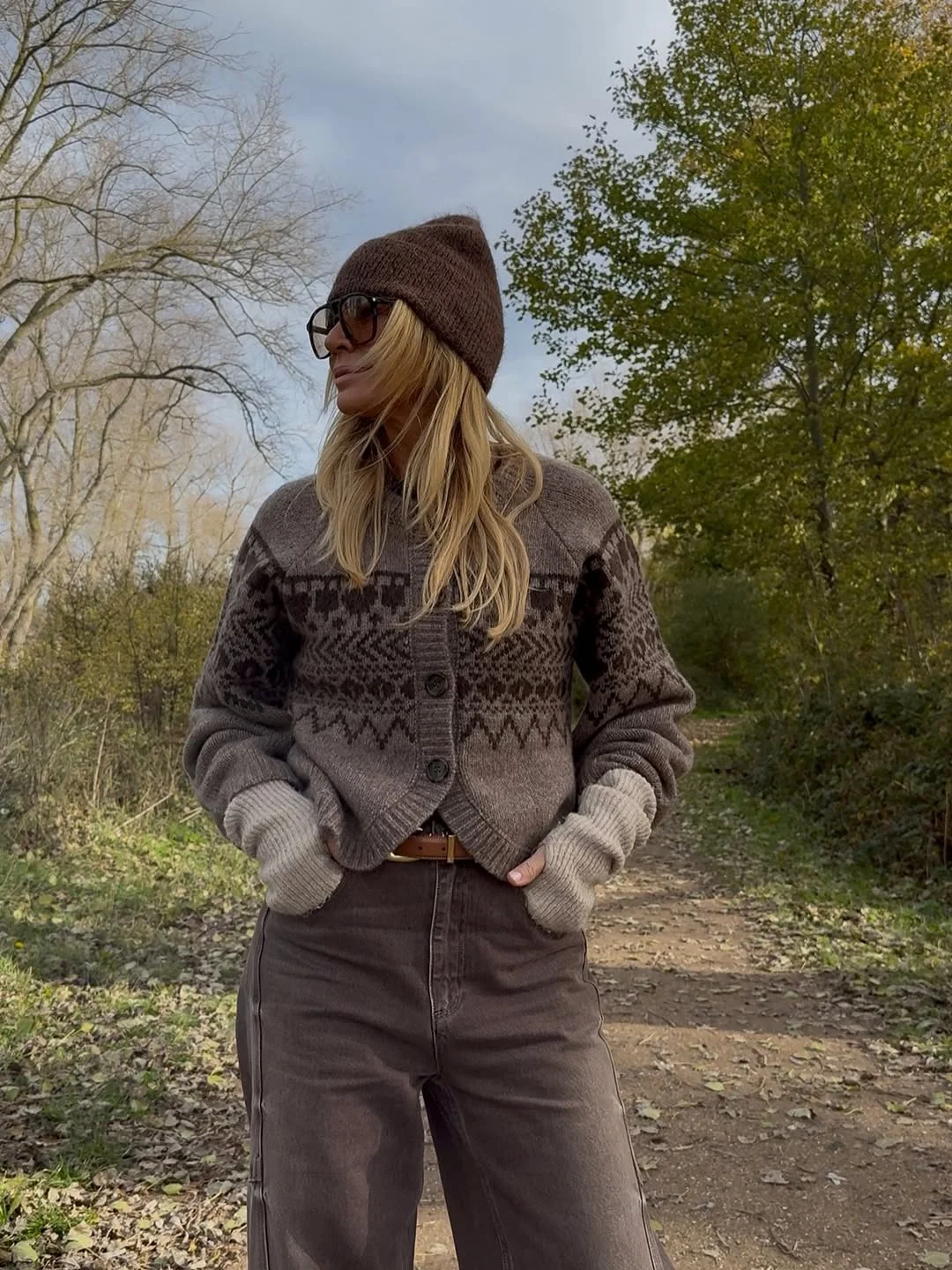 fall fashion outfits 2026 Nordic Knitwear and Chocolate Denim Bringing Back Vintage Autumn Energy