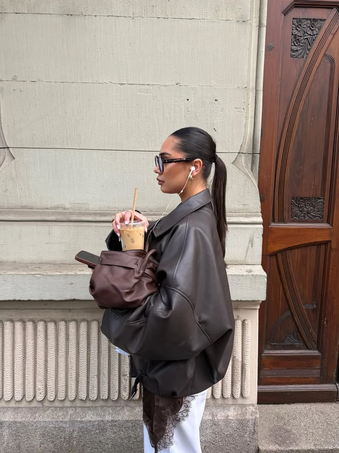 fall fashion outfits 2026 Oversized Leather Jackets and Downtown Coffee Run Energy