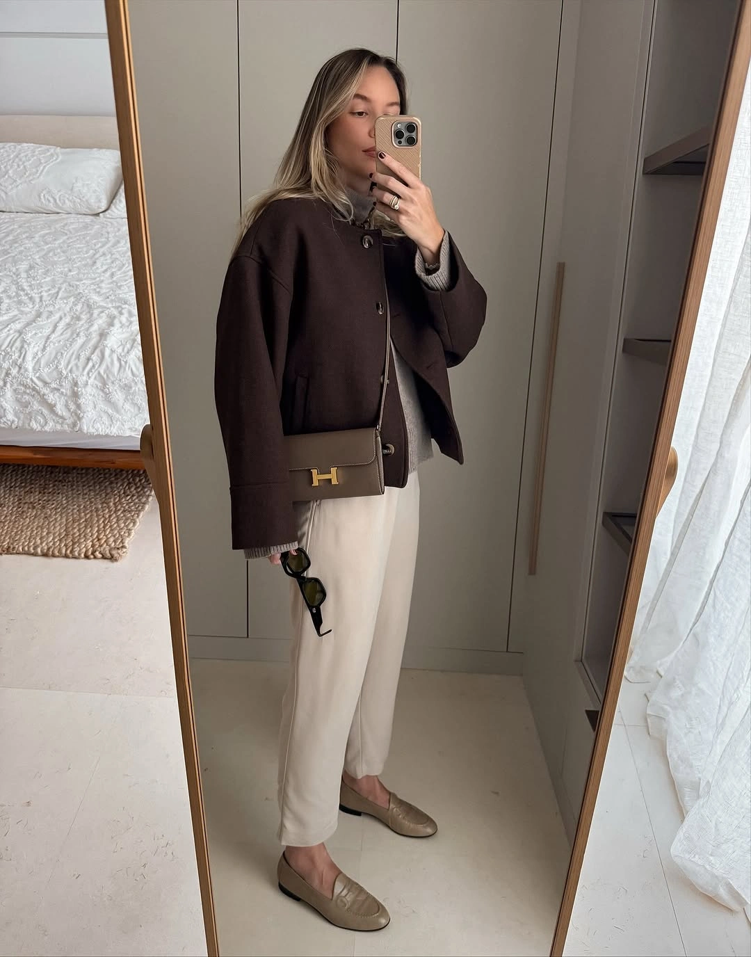 fall going out outfits 2026 Chocolate Jacket and Soft Neutrals for Everyday Elegance